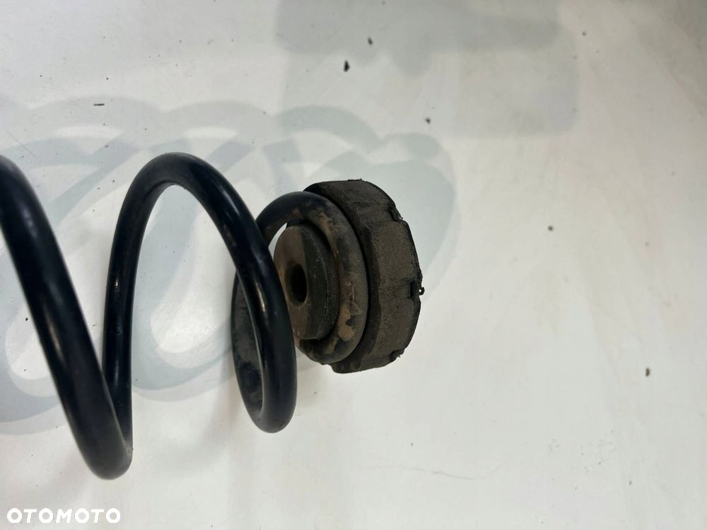 KOMPLET SPRĘŻYN TYŁ Audi A5 8T 8F - 6