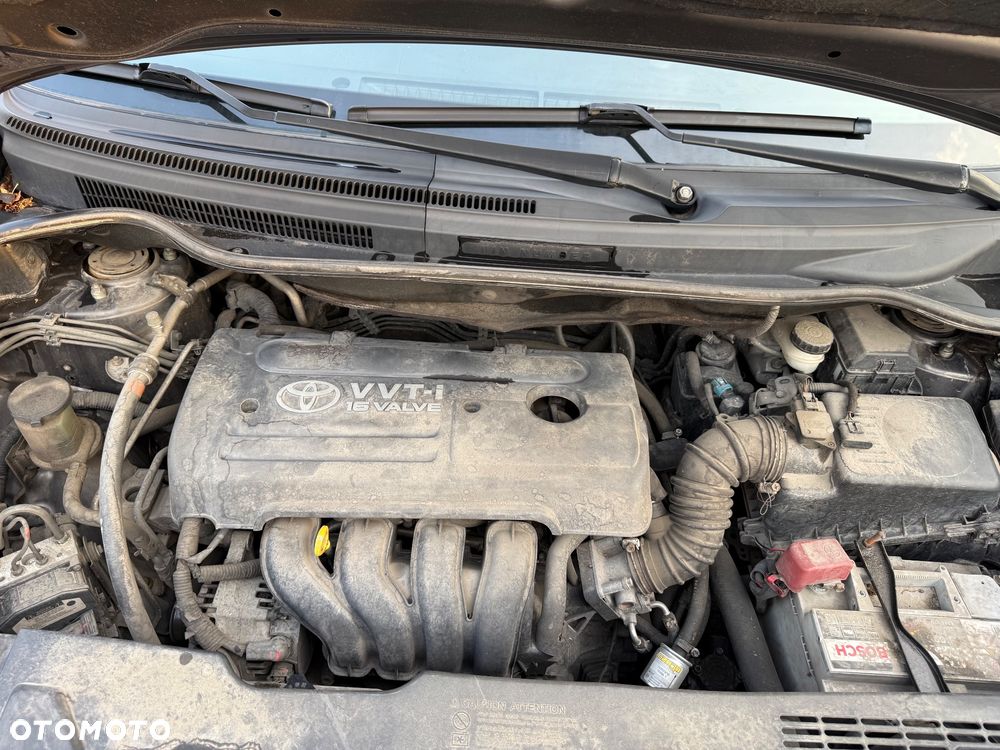 Toyota Corolla Verso 1.6 Gold - 16