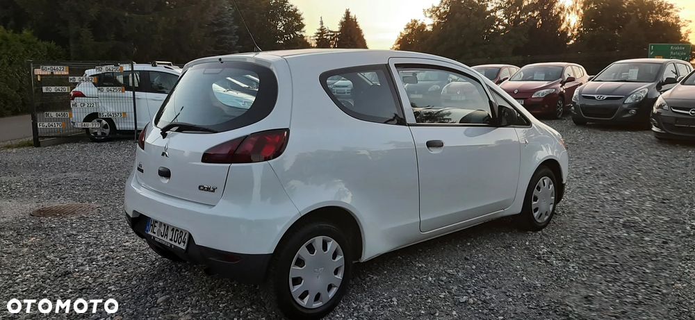 Mitsubishi Colt - 22