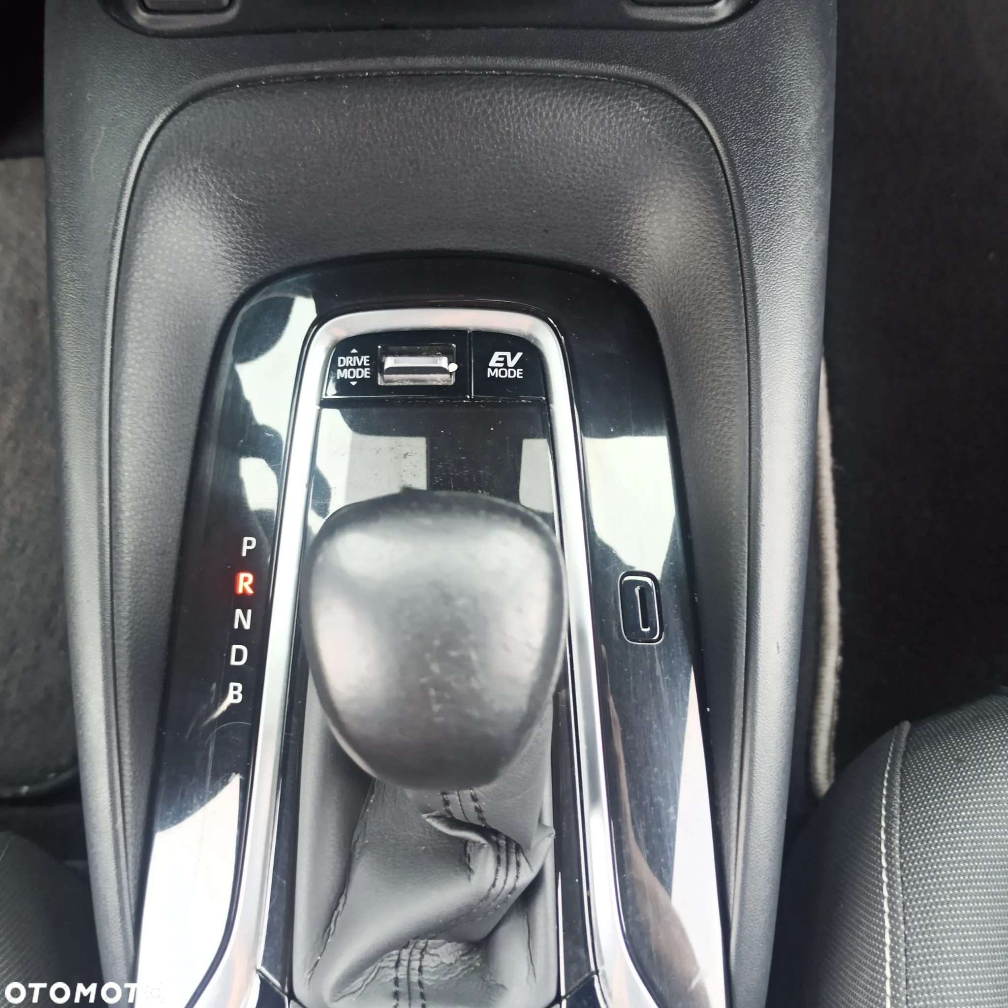 Toyota Corolla - 22