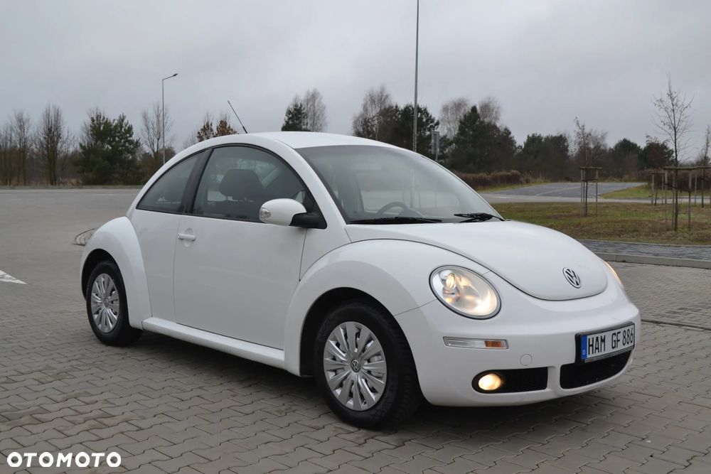 Volkswagen New Beetle - 9