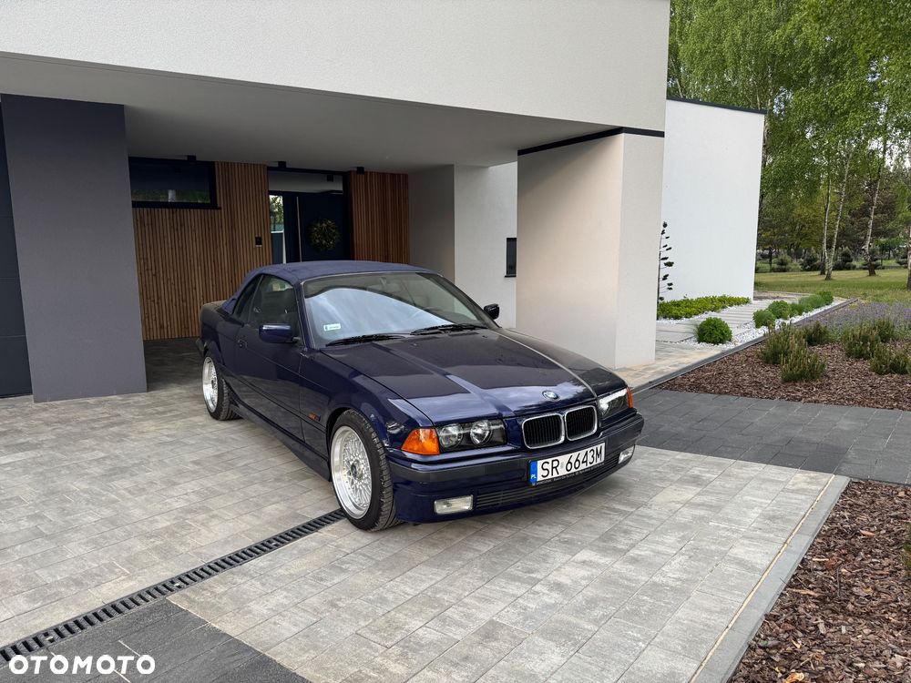 BMW Seria 3 320i Cabriolet - 25