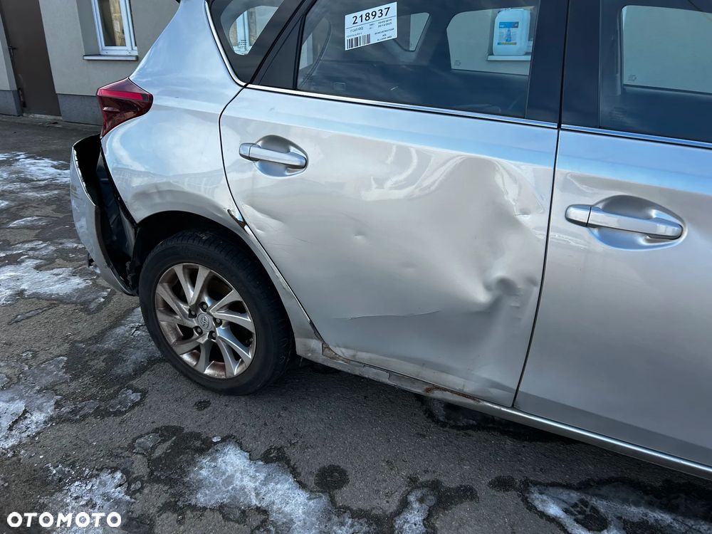 Toyota Auris - 5