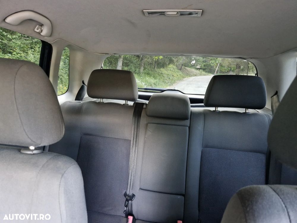 Volkswagen Polo 1.6 Tour - 14