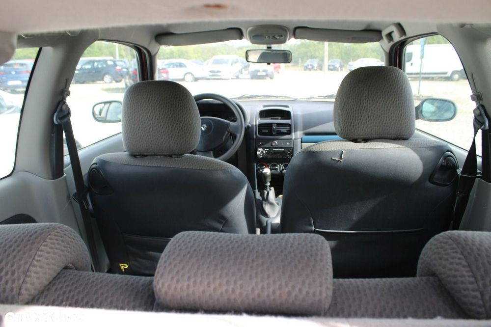 Renault Clio - 7