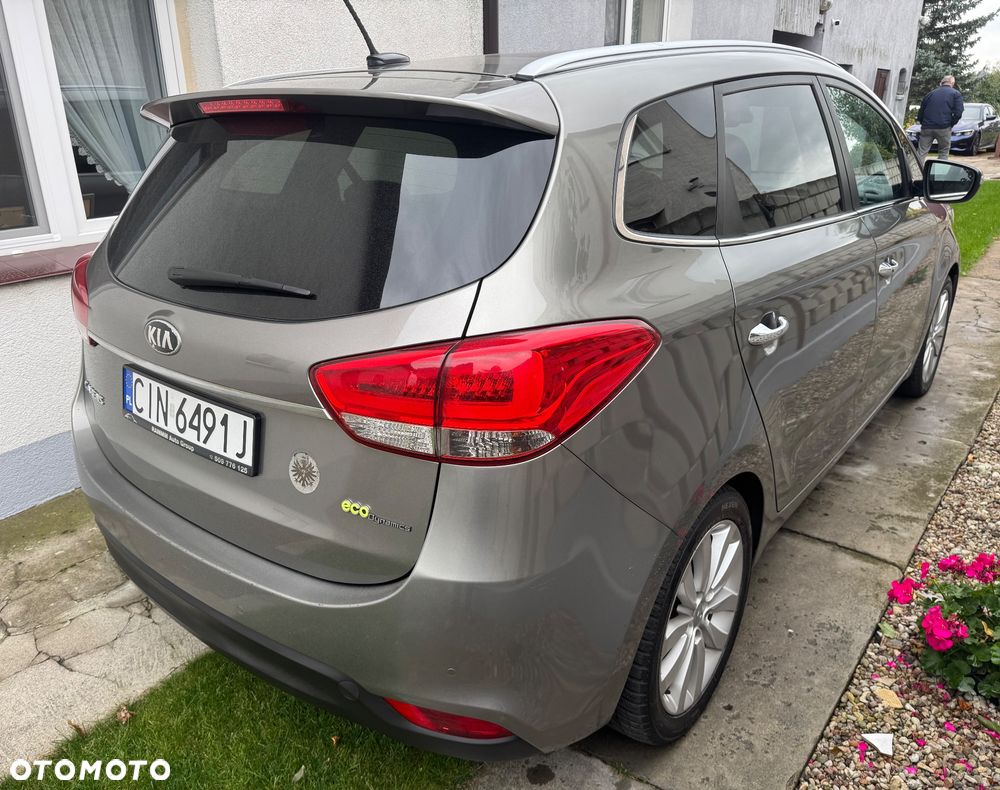 Kia Carens 2013 photo 5