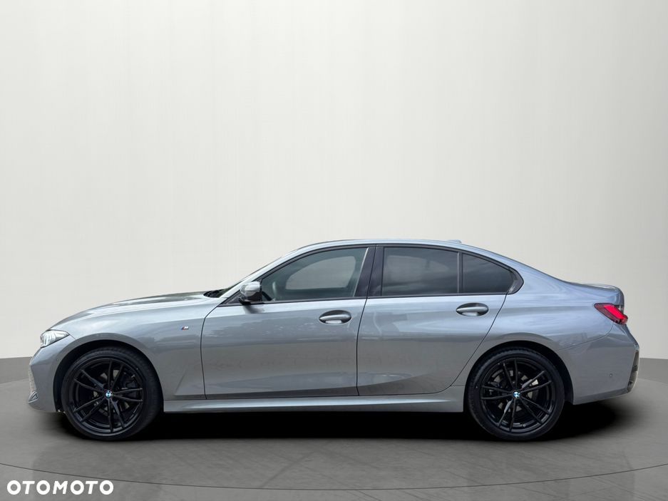 BMW Seria 3 320i xDrive M Sport - 27