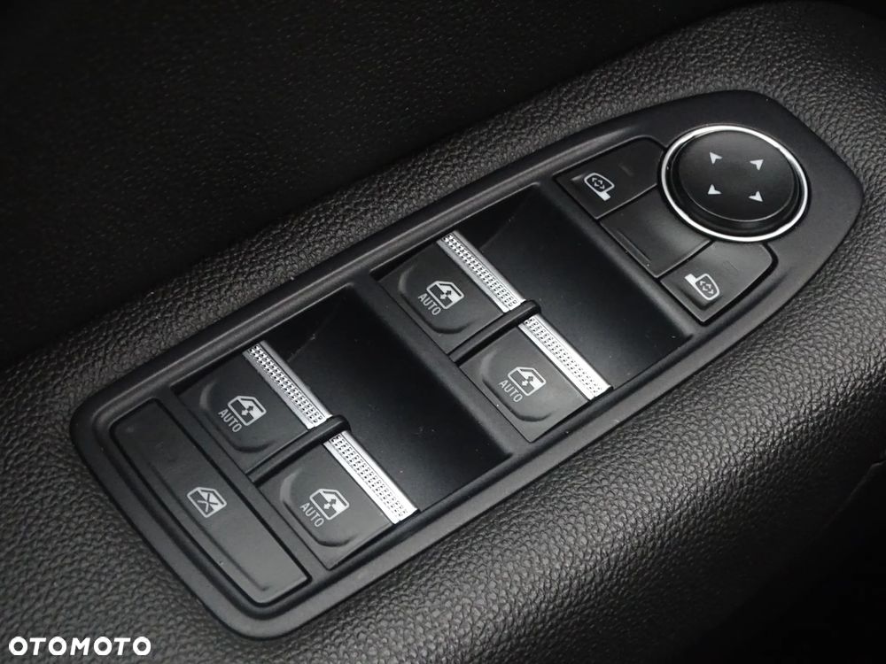 Renault Captur E-TECH Full 145 EVOLUTION - 13