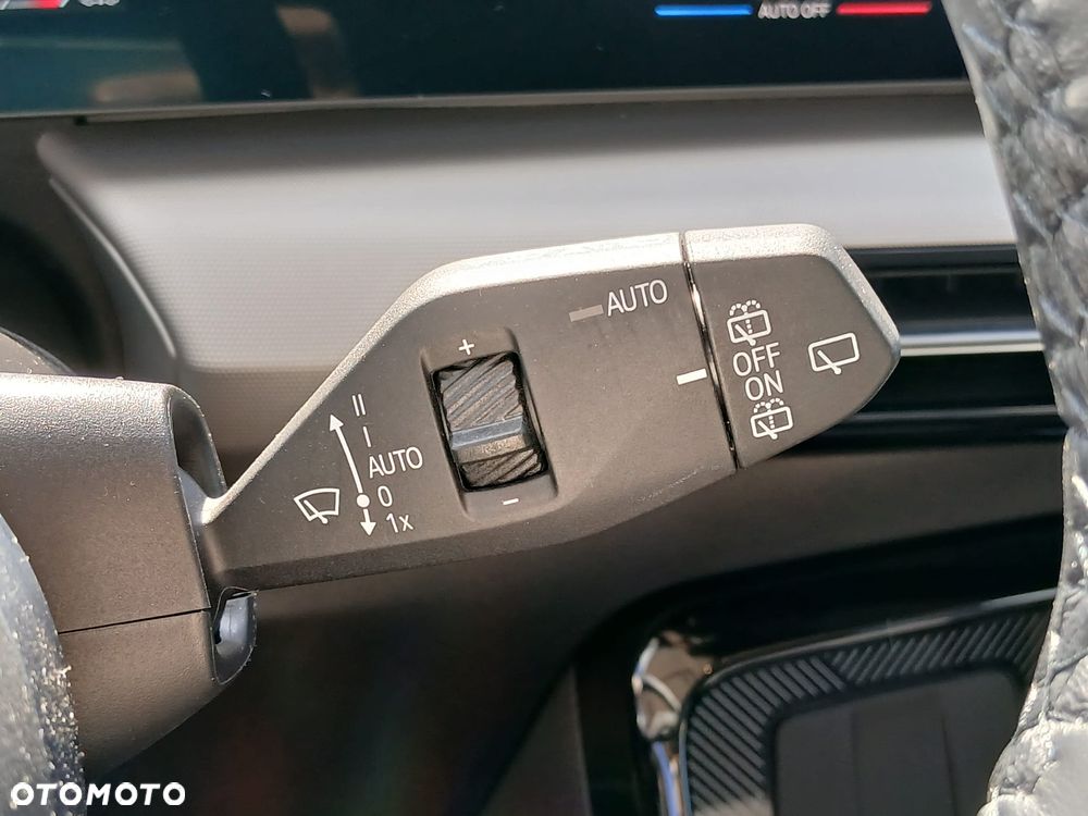 BMW X1 sDrive18i - 15