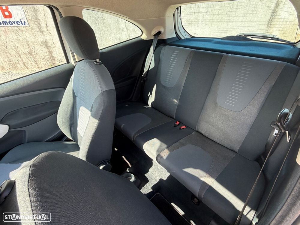 Ford KA 1.2 Titanium — fotografia 12