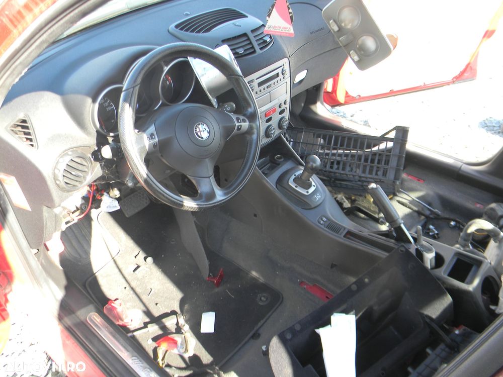 Dezmembrari  Alfa Romeo 147 (937)  2000  > 2010 1.6 16V T.SPARK (937A - 10