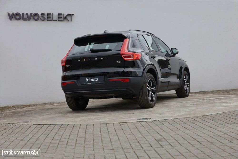 Volvo XC 40 1.5 T2 Plus Dark Auto - 31