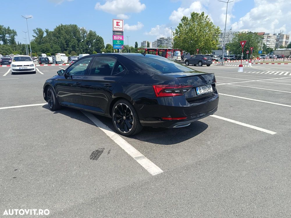 Skoda Superb 2.0 TDI DSG Sportline - 7