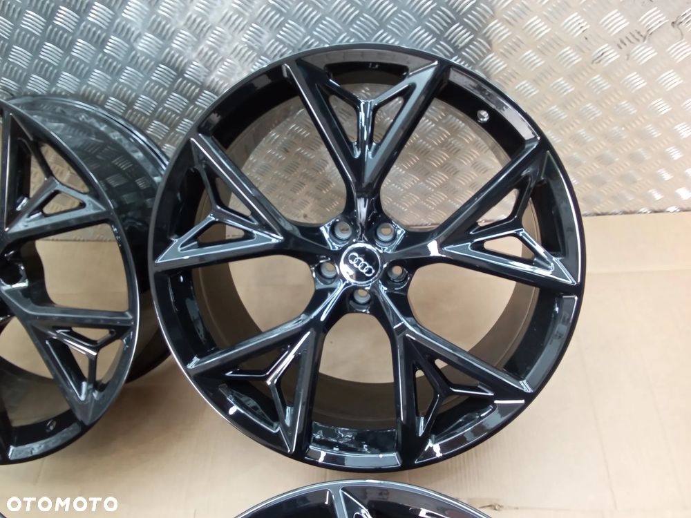 Felgi Audi Q8, SQ8, RS Q8, Q7, SQ7 10Jx22 et21 5x112 - 2