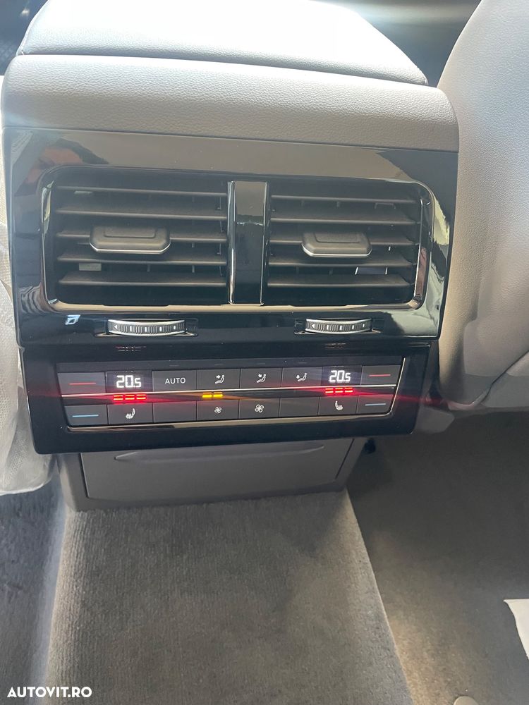 Volkswagen Touareg V6 TDI Elegance - 12