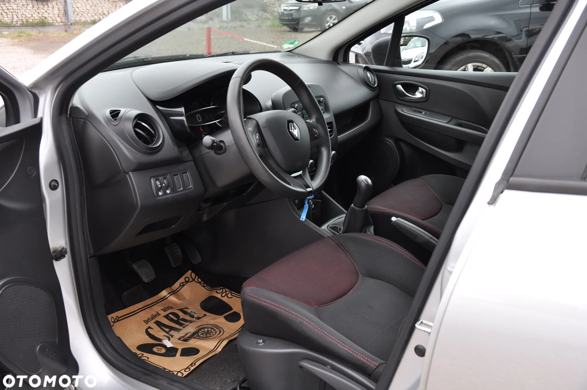 Renault Clio 1.2 16V 75 Dynamique - 6