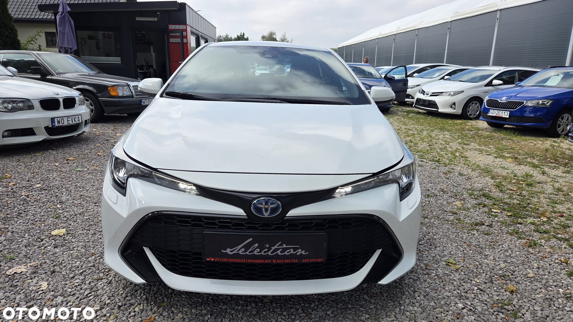 Toyota Corolla 1.8 Hybrid Business Edition - 4