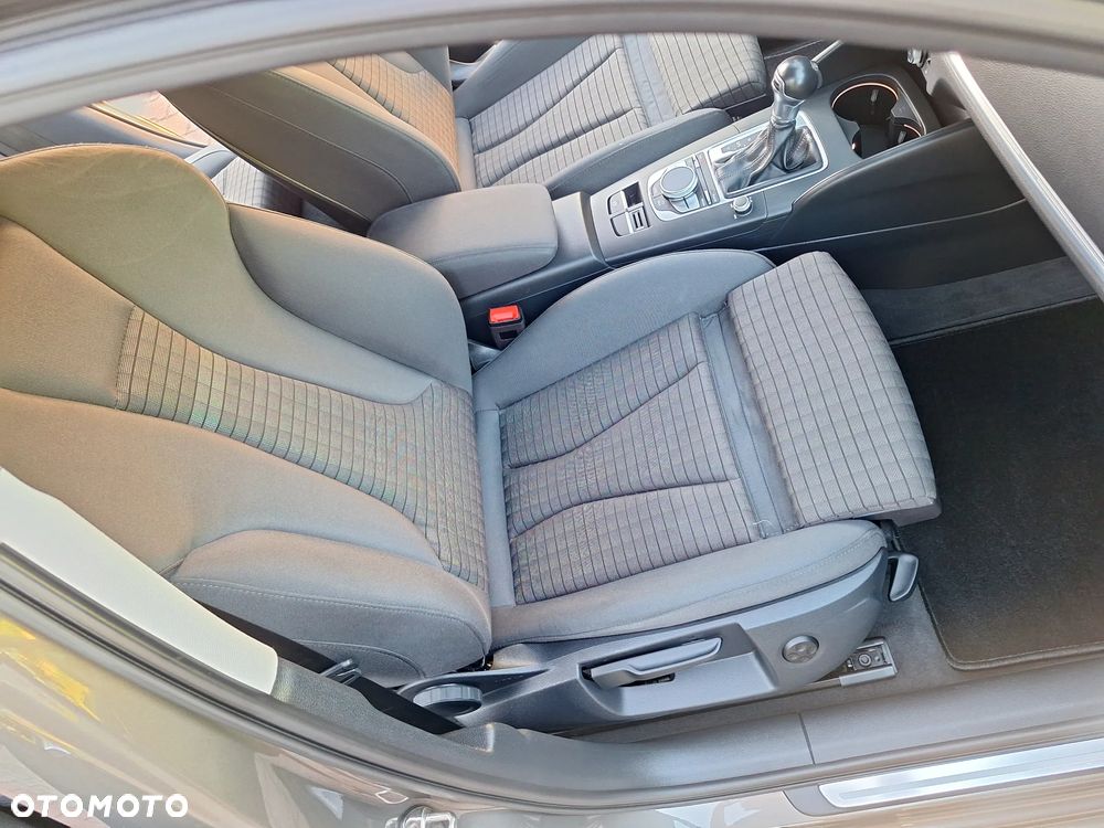 Audi A3 Sportback 1.4 TFSI S tronic Attraction - 16