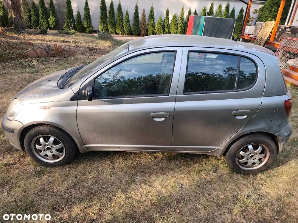 Toyota Yaris - 3