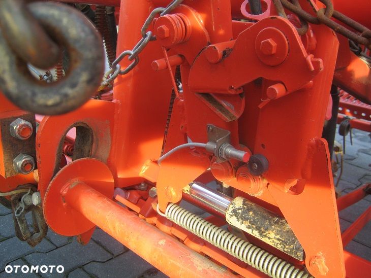 Kuhn HRB 302 + INTERGA 3000 - 11