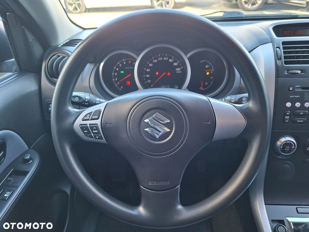 Suzuki Grand Vitara 1.6 - 18