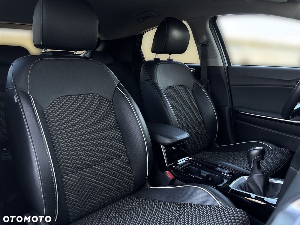 Kia XCeed 1.5 T-GDI Business Line - 35