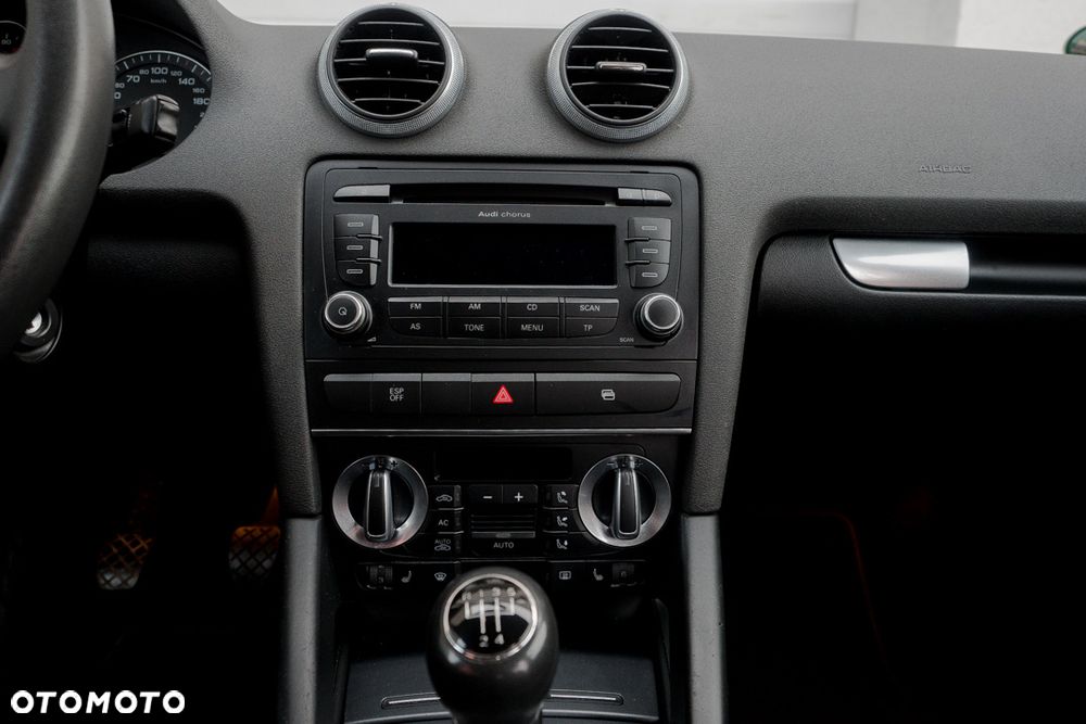 Audi A3 Sportback 1.6 Attraction - 19