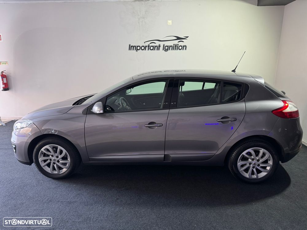 Renault Mégane 1.5 dCi Dynamique S - 2