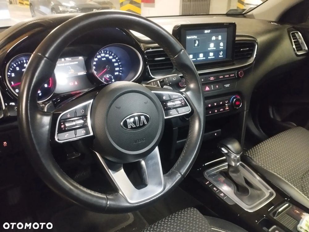 Kia Ceed - 7