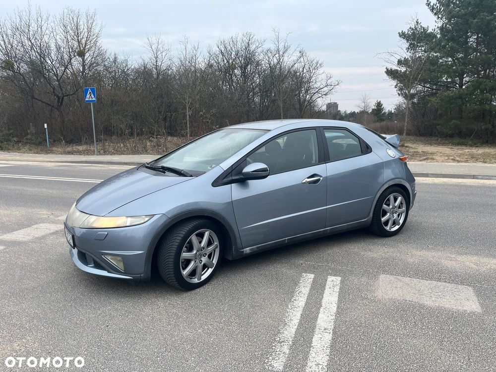 Honda Civic 1.8i-VTEC Sport - 2