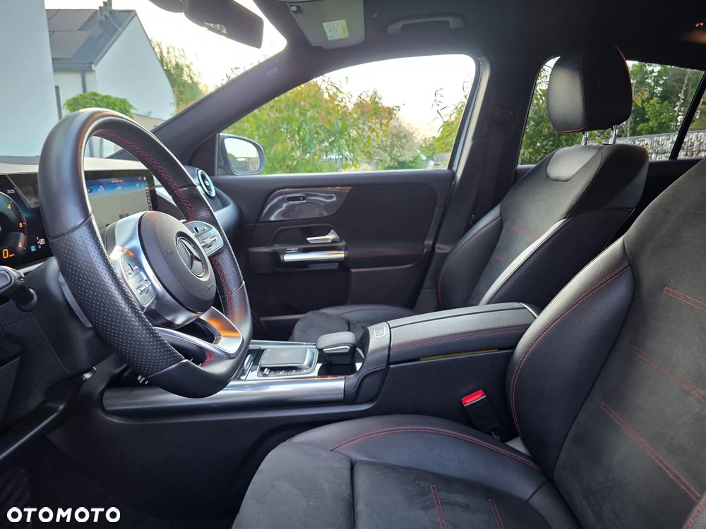 Mercedes-Benz GLA 200 d AMG Line - 8