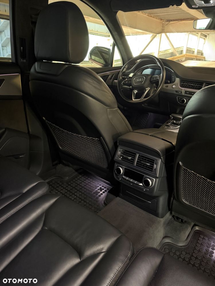 Audi Q7 - 19
