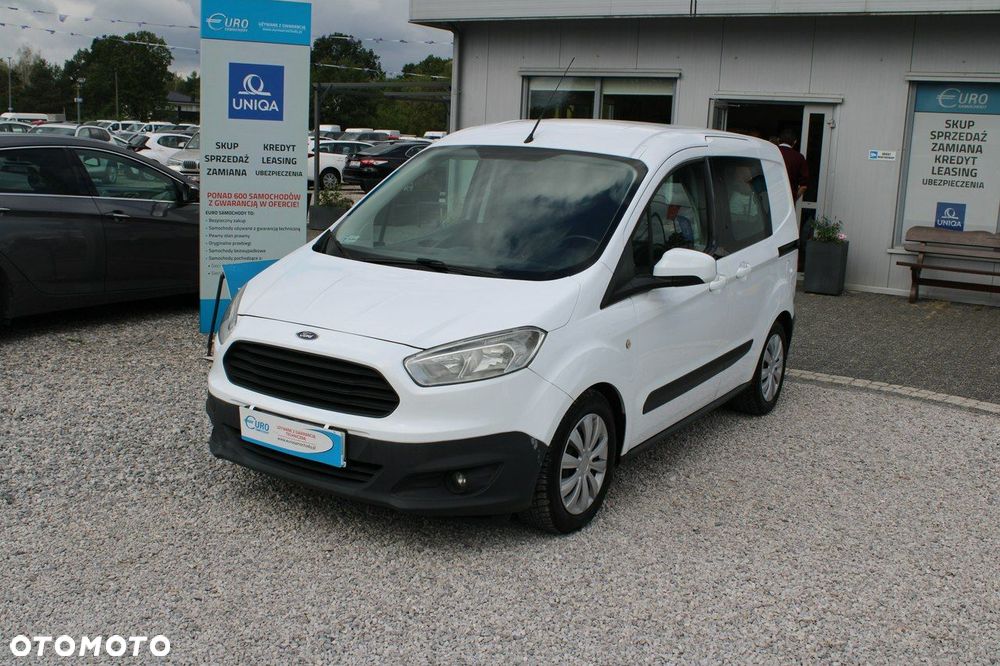 Ford Transit Courier - 2