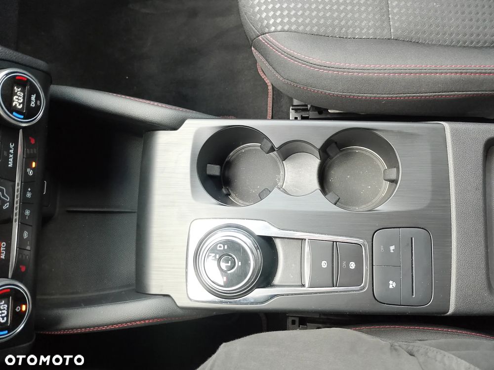 Ford Kuga 2.5 FHEV FWD ST-Line - 30