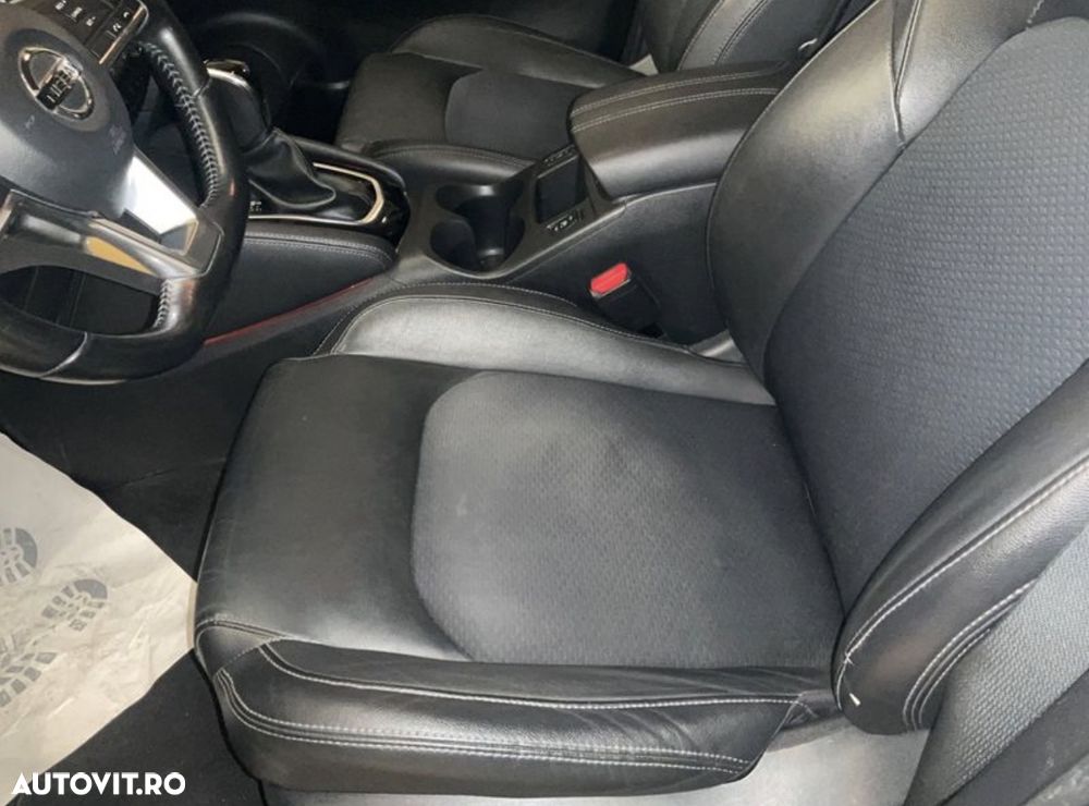 Nissan Qashqai 1.6 DIG-T TEKNA+ - 26