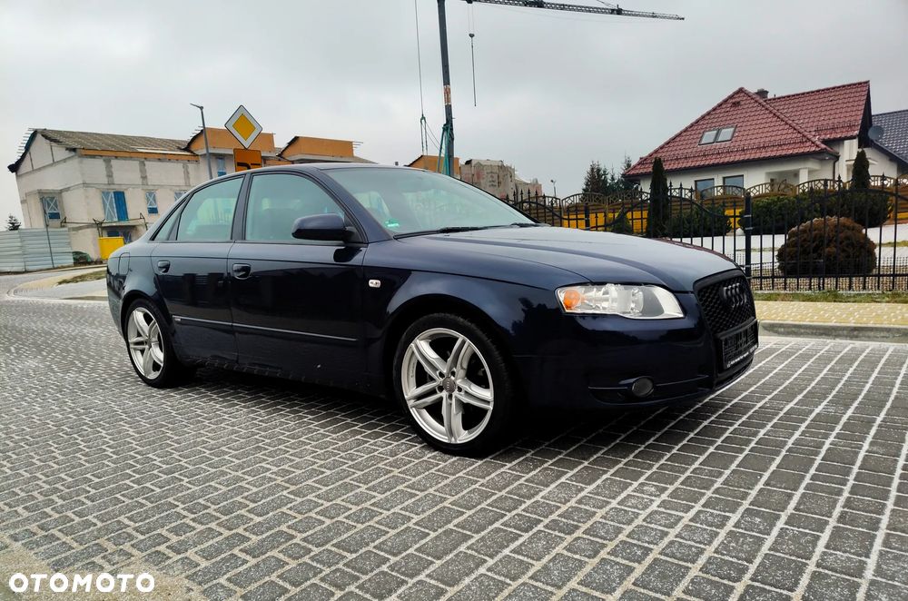Audi A4 Limousine 2.0 TDI DPF - 18