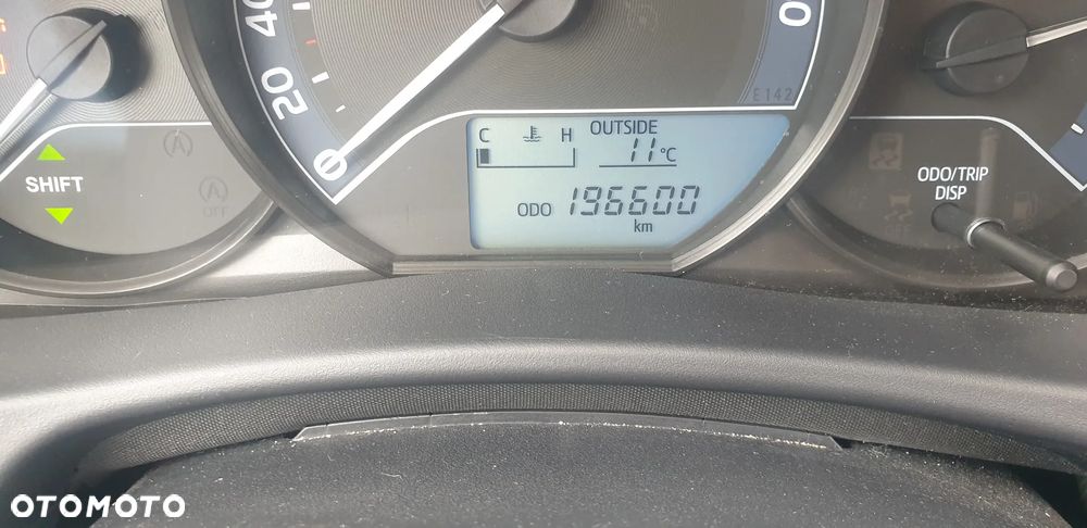 Toyota Auris 2016 photo 3