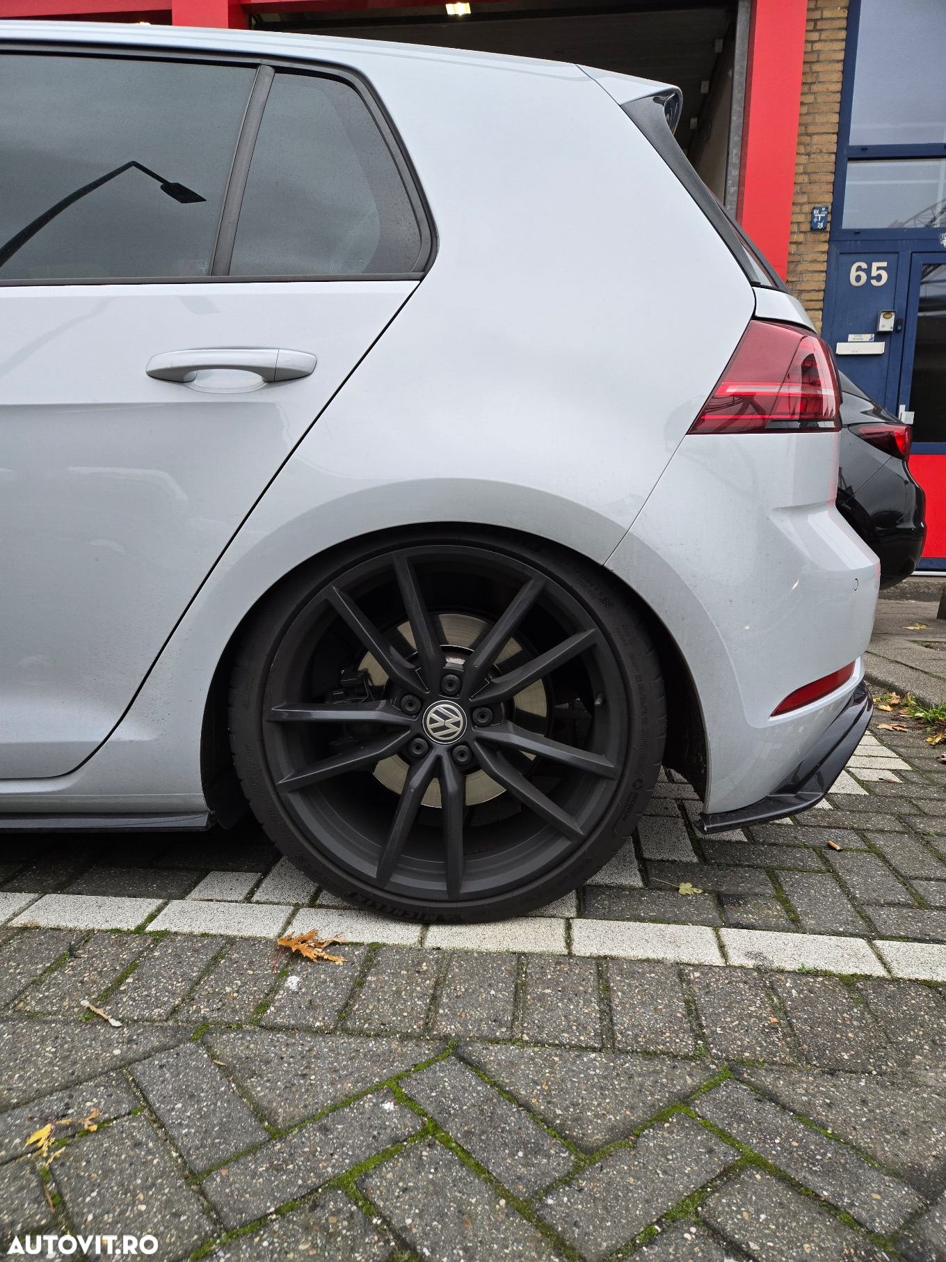 Volkswagen Golf 2.0 TSI DSG R - 23