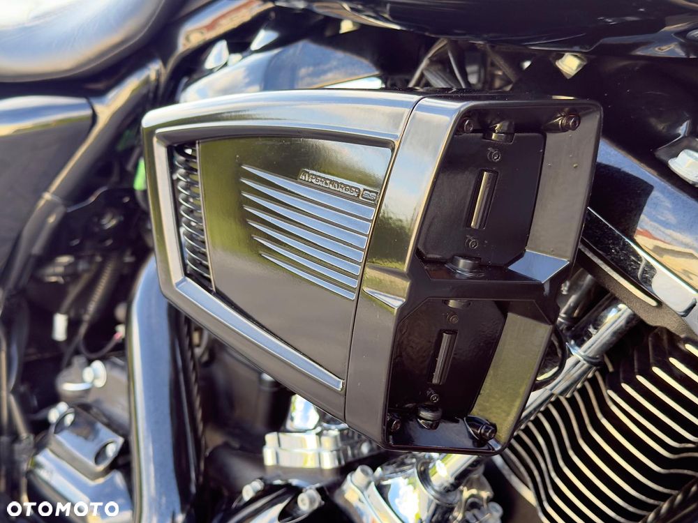 Harley-Davidson Touring Road King - 21