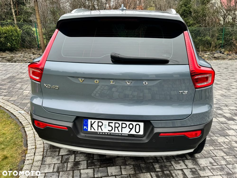Volvo XC 40 T3 Momentum Pro - 11