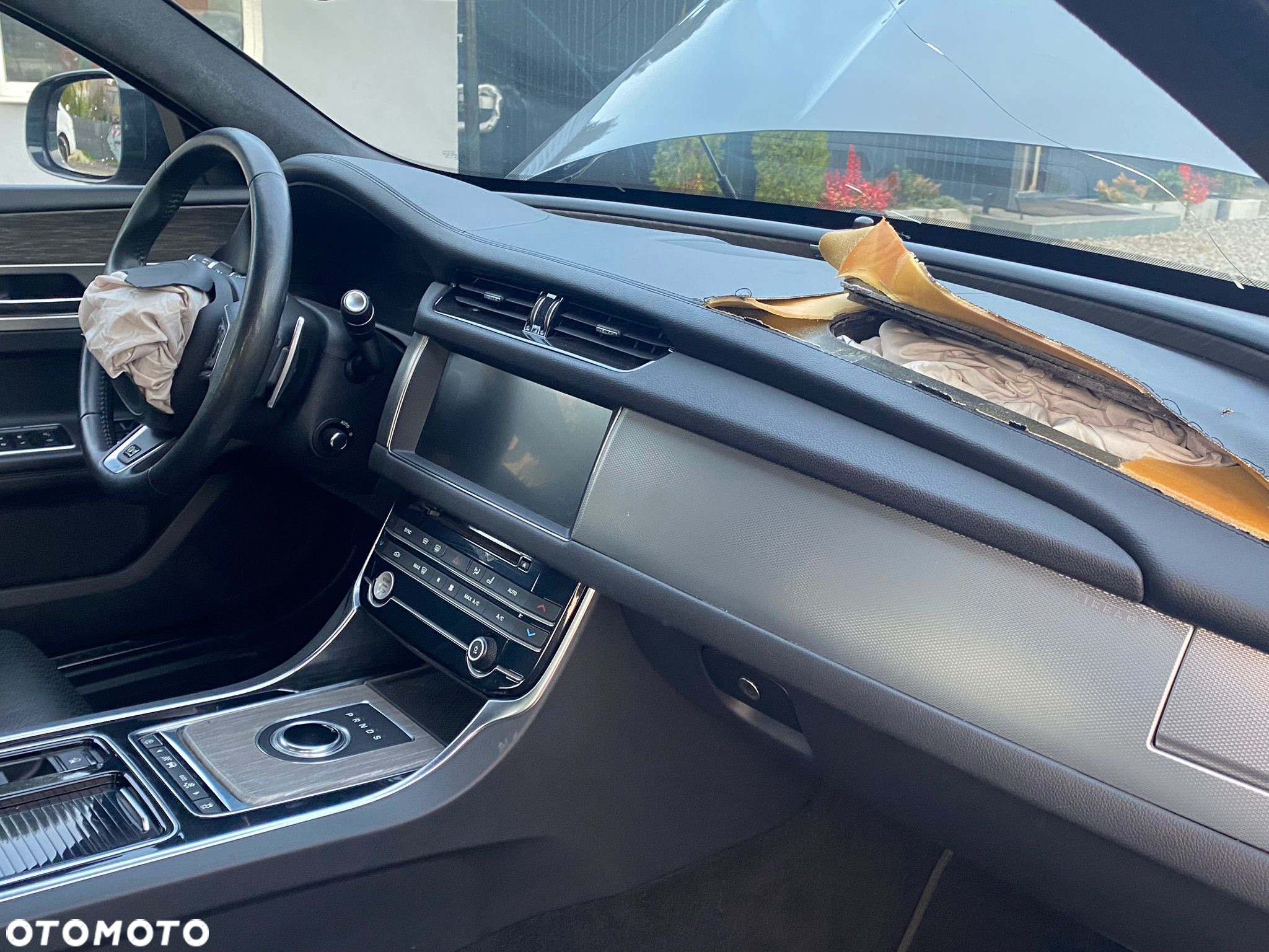 Jaguar XF 3.0 TDV6 S - 11