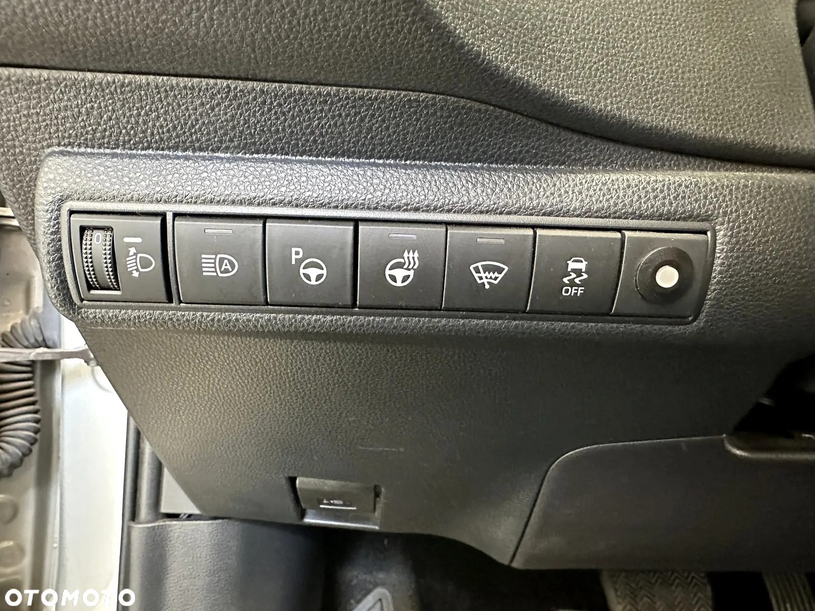 Toyota Corolla 2.0 Hybrid Selection - 9