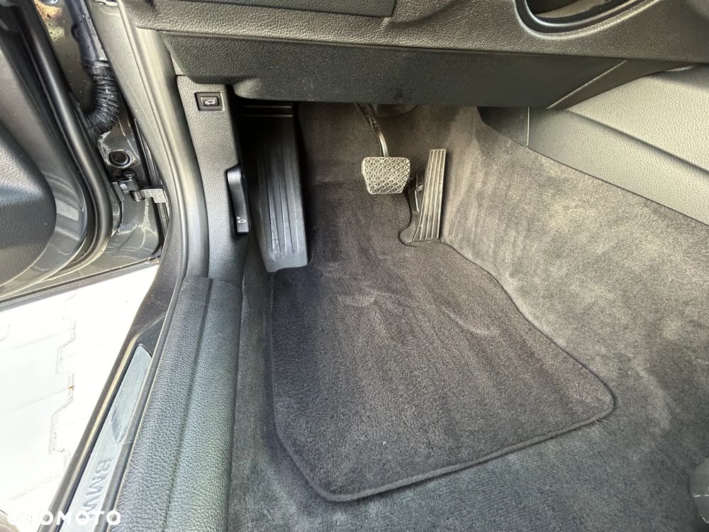 BMW Seria 3 - 30