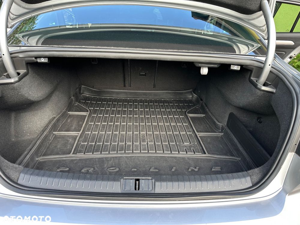 Volkswagen Passat 2.0 TDI BMT SCR Highline DSG7 - 9