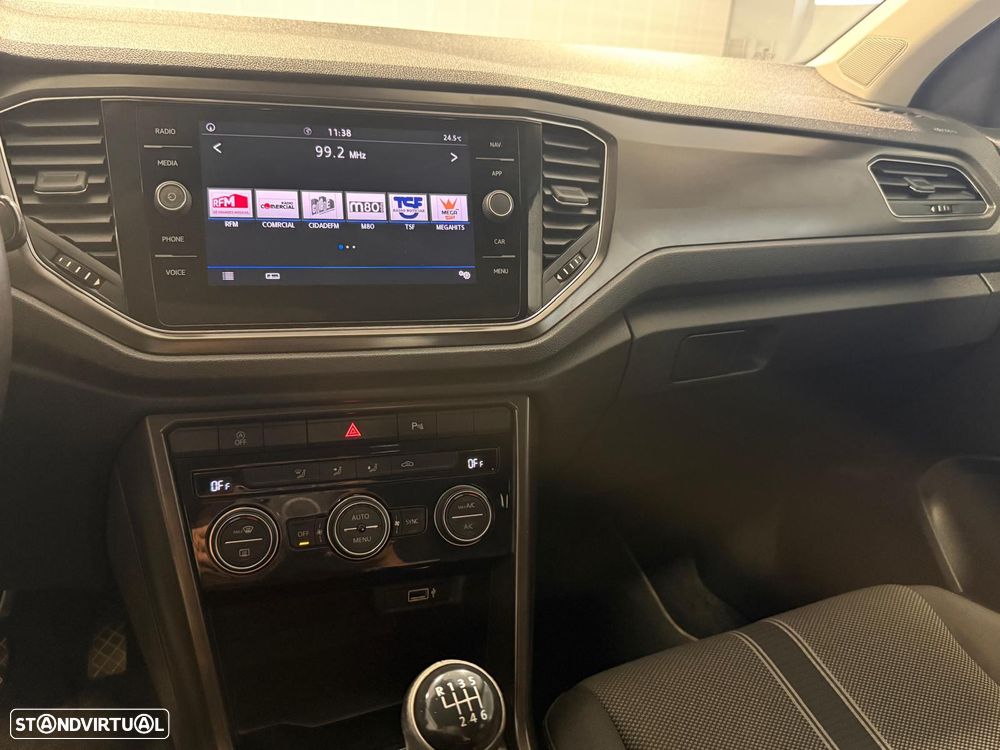 Volkswagen T-Roc 1.5 TSI Style — fotografia 9