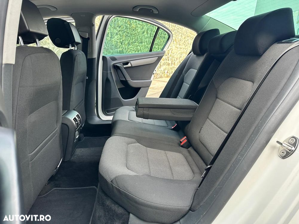 Volkswagen Passat 1.4 TSI BlueMotion Technology Comfortline - 9