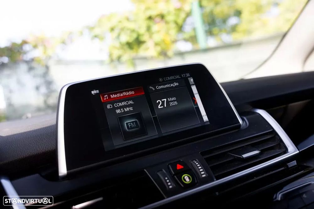 BMW 216 Active Tourer d Line Luxury - 27