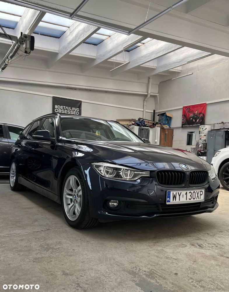 BMW Seria 3 318d xDrive - 1