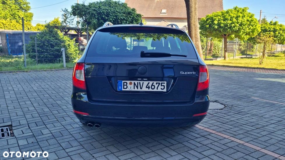 Skoda Superb 2.0 TDI Green tec DSG Exclusive - 10