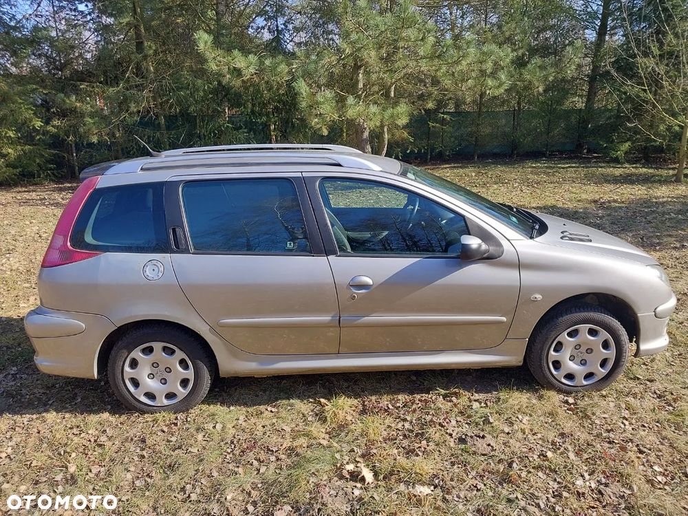 Peugeot 206 2006 photo 2